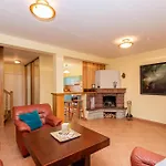 Family With Terrace Apartment Palanga