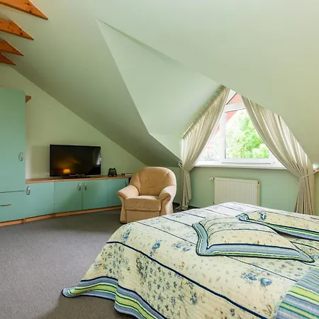 Family With Terrace Apartment