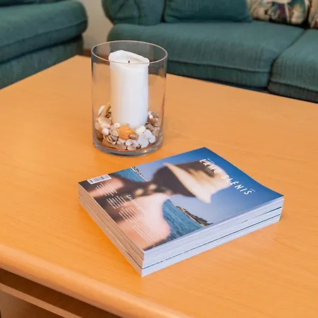 Family With Terrace *