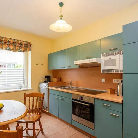 Family With Terrace Apartament