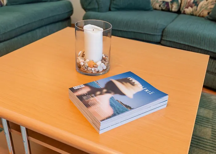 Family With Terrace *