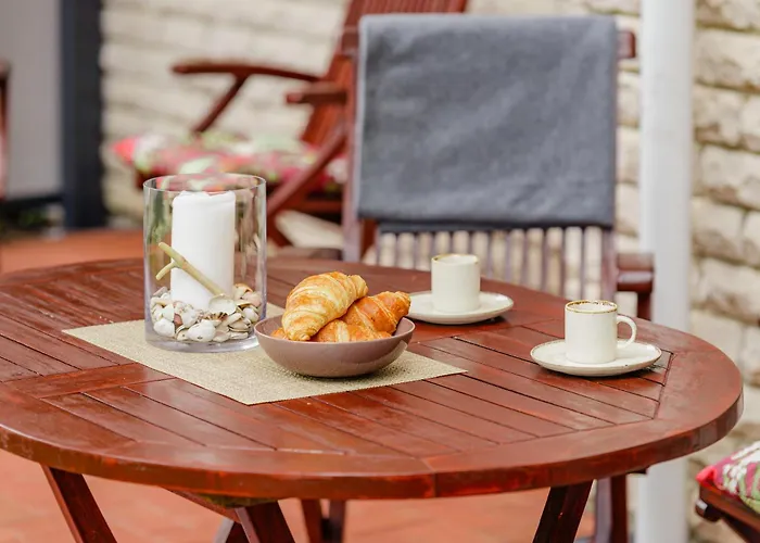 Apartment Family With Terrace *